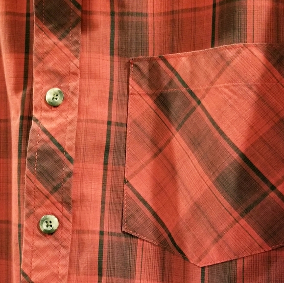 Magellan classic fit button down, Med - Picture 2 of 6